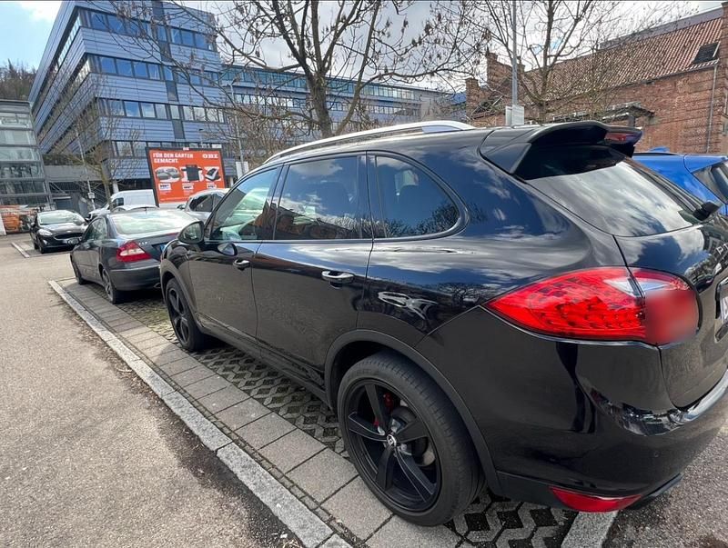 Gebraucht Porsche Cayenne 245 PS (180 kW) 2012 Schwarz SUV