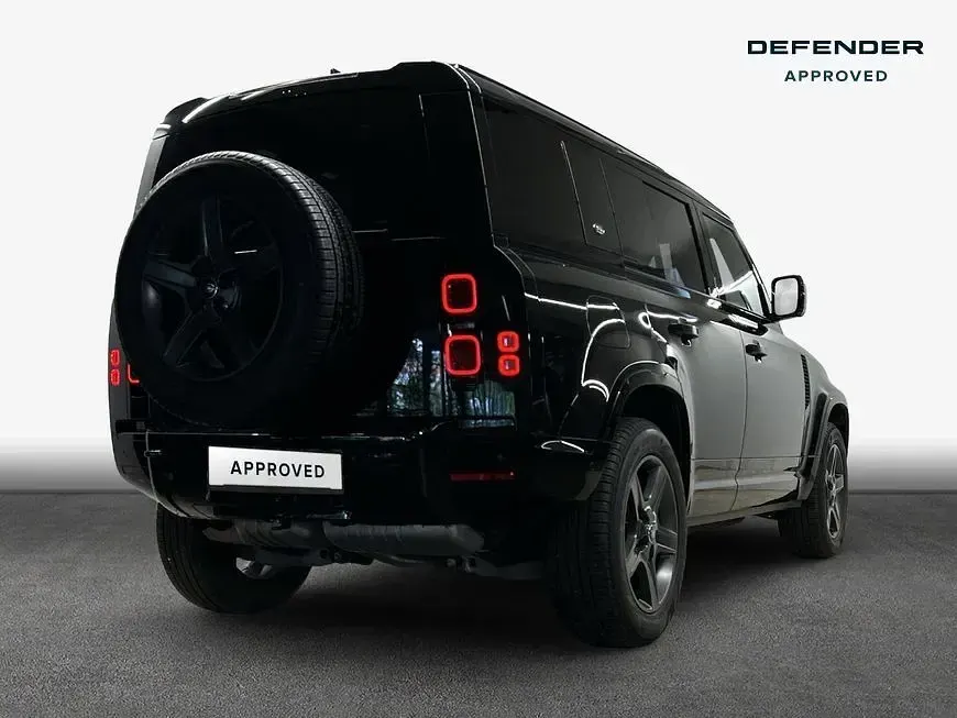 Gebraucht Land Rover Defender SE Dynamic 200 PS (147 kW) 2023 Schwarz SUV
