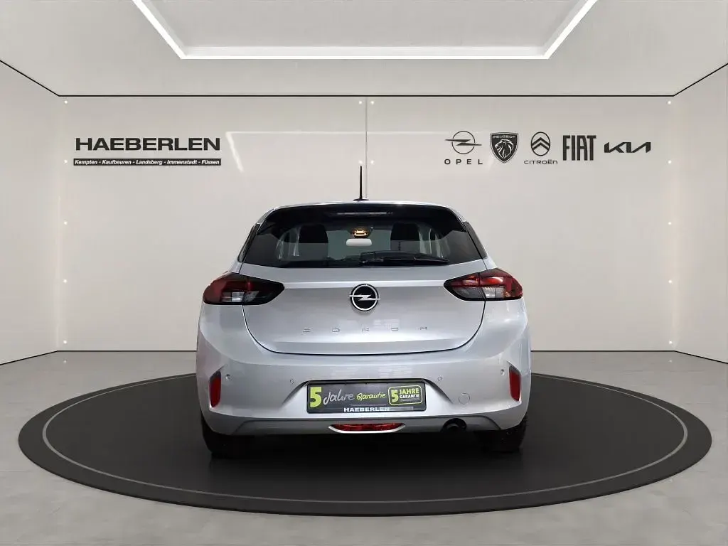 Używany Opel Corsa 75 KM (55 kW) 2023 Szary Hatchback