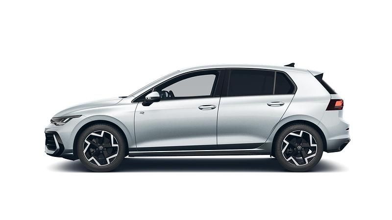 Gebraucht VW Golf VIII R 150 PS (110 kW) 2025 Oyster silver metallic
