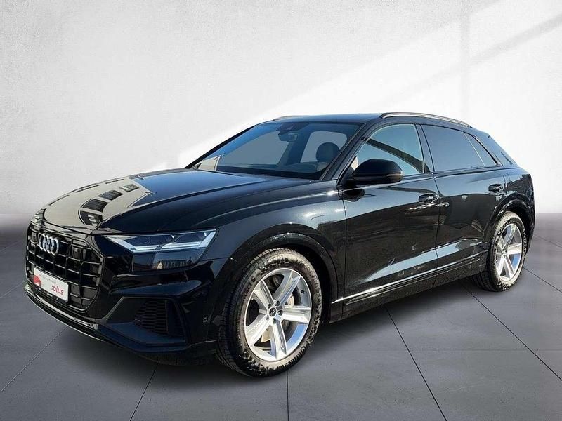 Gebraucht Audi Q8 Ambiente 381 PS (280 kW) 2022 Mythosschwarz metallic SUV