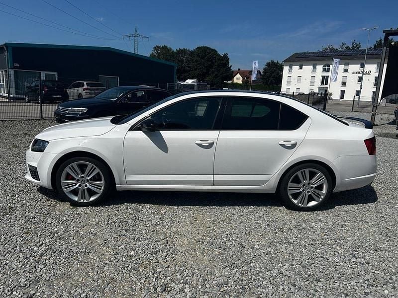 Candyweiss Gebraucht 2016 Skoda Octavia RS Limousine | 13.900 € (Guter Preis) - Bild 1/4