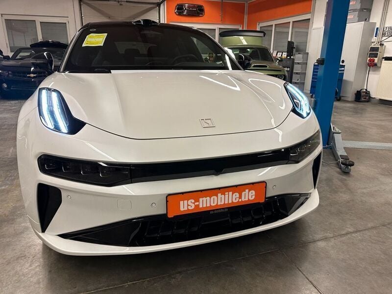 Gebraucht Zeekr 001 YOU 580 kW (789 PS) 2024 Orange Kleinwagen