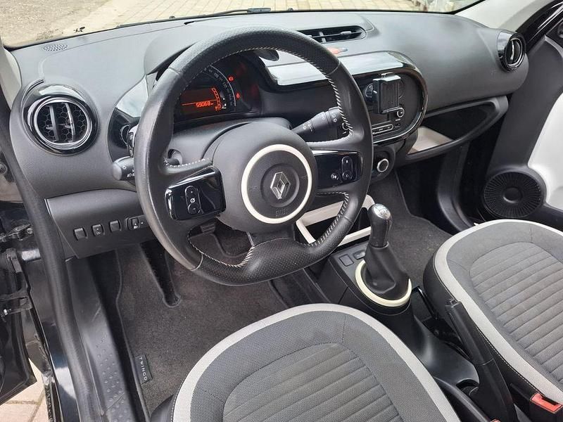 Gebraucht Renault Twingo Life 71 PS (52 kW) 2015 Schwarz Kleinwagen