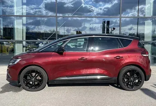 Gebraucht Renault Scénic IV Black Edition 159 PS (116 kW) 2021 Rot Van / Kleinbus