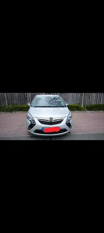 Gebraucht Opel Zafira Innovation 140 PS (102 kW) 2016 Silber Van / Kleinbus