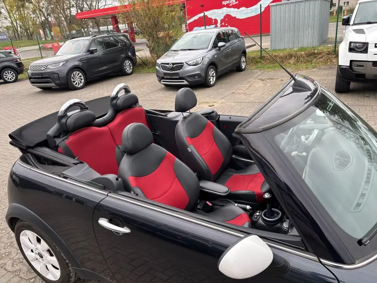 Second-hand Mini Cooper Cabriolet 116 CP (85 kW) 2006 Negru Cabrio