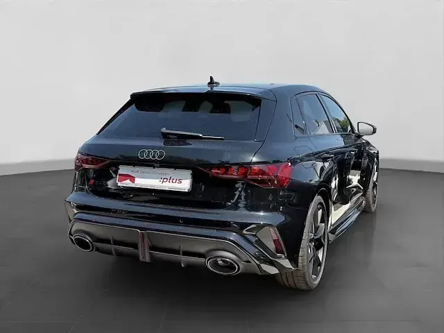 Neu Audi RS3 Sportback Comfort 400 PS (294 kW) 2026 Schwarz Kleinwagen