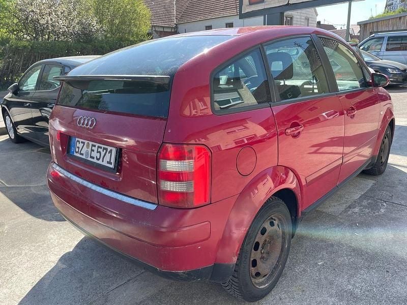 Usado Audi A2 75 HP (55 kW) 2003 Vermelho Citadino