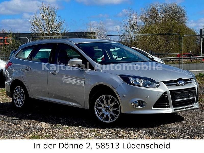 Używany Ford Focus Titanium 116 KM (85 kW) 2012 Srebrny Sedan/Limuzyna