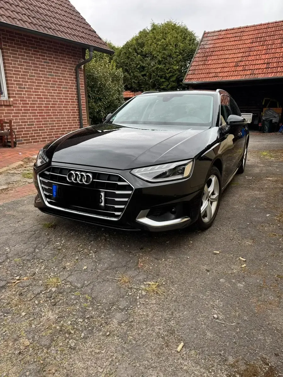 Usata Audi A4 190 CV (139 kW) 2019 Nero Station wagon