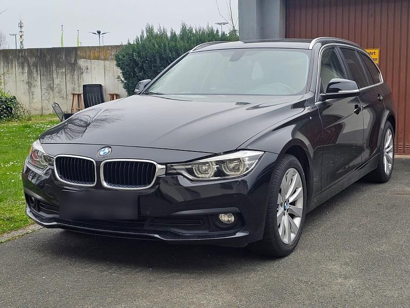 Gebraucht BMW 318 150 PS (110 kW) 2015 Schwarz Kombi