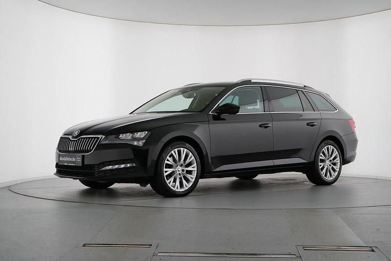 Schwarzmagic perleffekt Gebraucht 2022 Skoda Superb Ambition Limousine | 15.299 € (Fairer Preis) - Bild 1/4