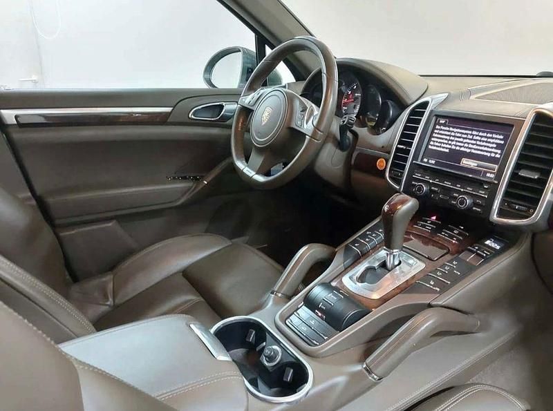 Gebraucht Porsche Cayenne S 333 PS (244 kW) 2010 Grau SUV