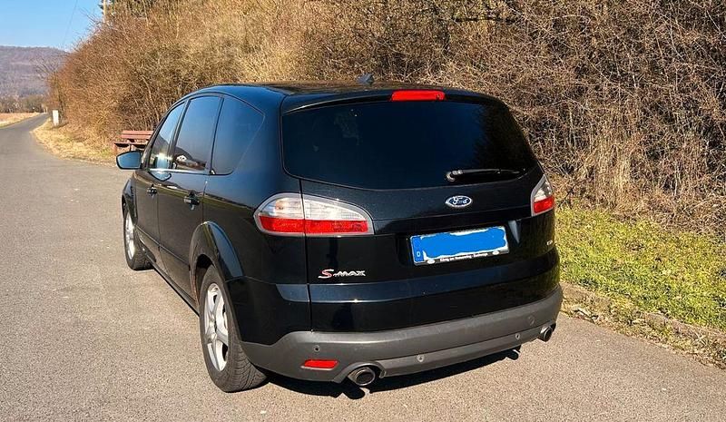 Gebraucht Ford S-MAX Titanium 175 PS (128 kW) 2008 Schwarz Van / Kleinbus