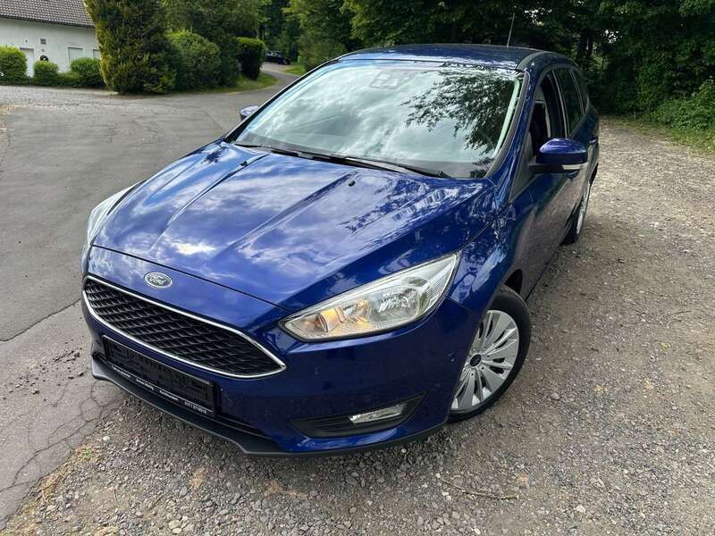 Blau Gebraucht 2016 Ford Focus Cool & Sound Edition Kombi | 10.490 € (Guter Preis) - Bild 1/4