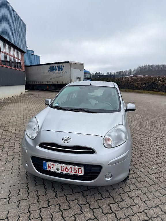 Gebraucht Nissan Micra Acenta 80 PS (58 kW) 2012 Silber Kleinwagen