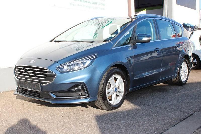 Gebraucht Ford S-MAX Titanium 150 PS (110 kW) 2022 Blau Van / Kleinbus