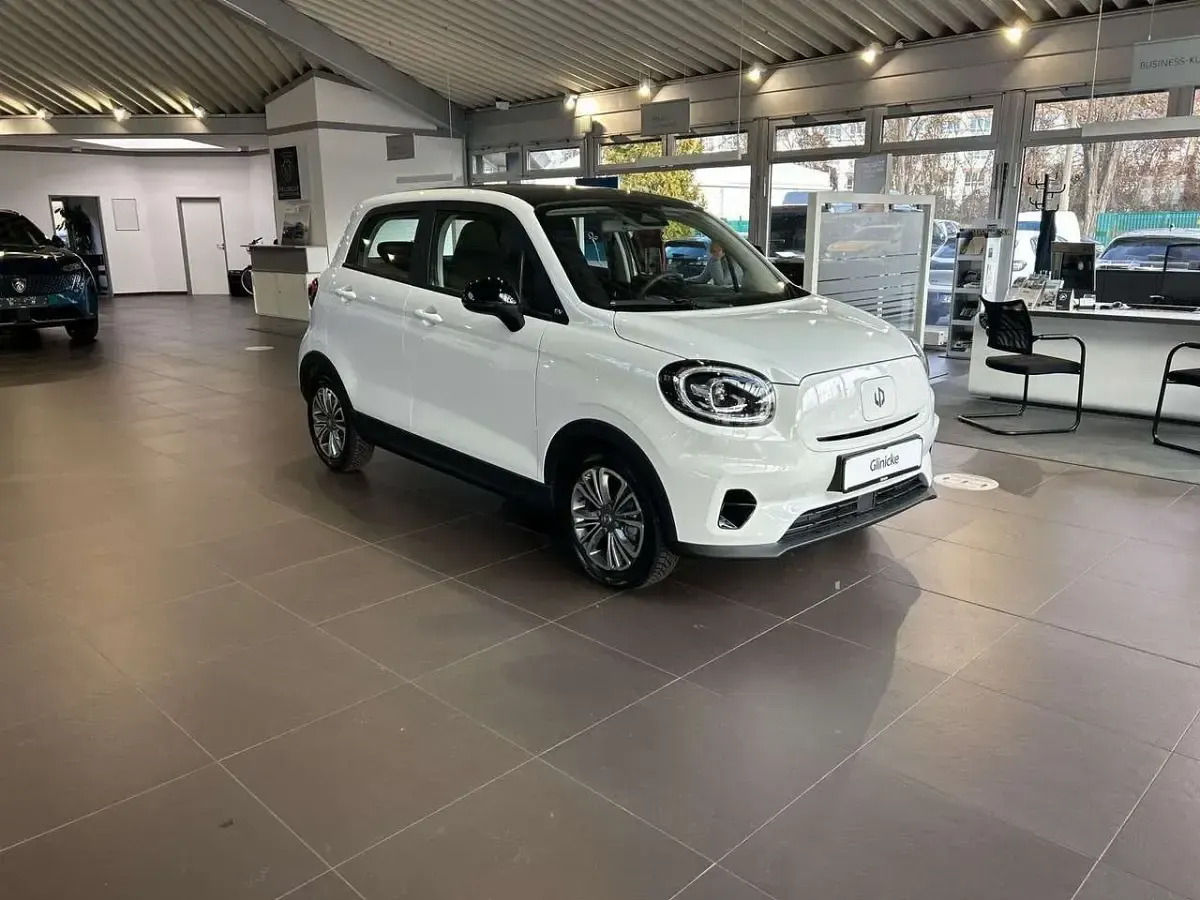 Neu Leapmotor T03 69 kW (95 PS) 2025 Light white Kleinwagen