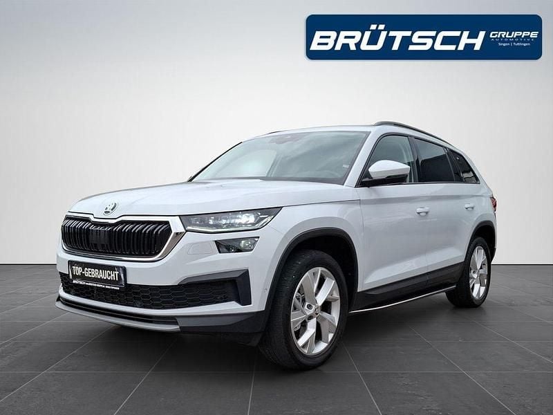 Moonweiss metallic Gebraucht 2022 Skoda Kodiaq Tour SUV | 33.980 € (Fairer Preis) - Bild 1/4