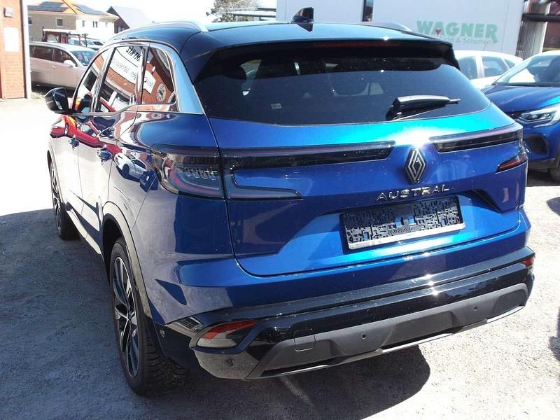 Gebraucht Renault Austral Techno 158 PS (116 kW) 2023 Blue rqh + black gne SUV