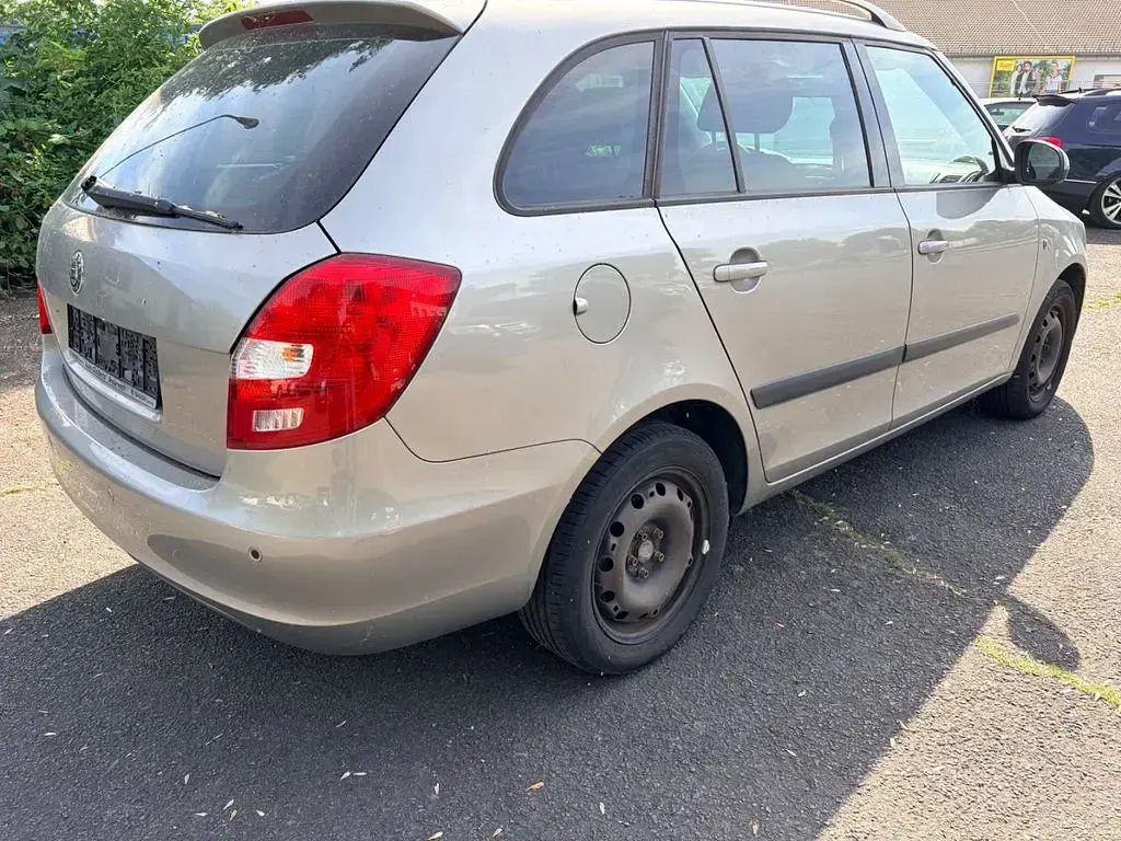 Gebraucht Skoda Fabia Elegance 75 PS (55 kW) 2001 Beige Kombi