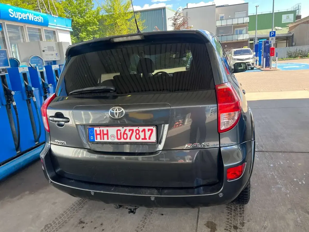 Gebraucht Toyota RAV4 Executive 177 PS (130 kW) 2007 Dark grey mica SUV