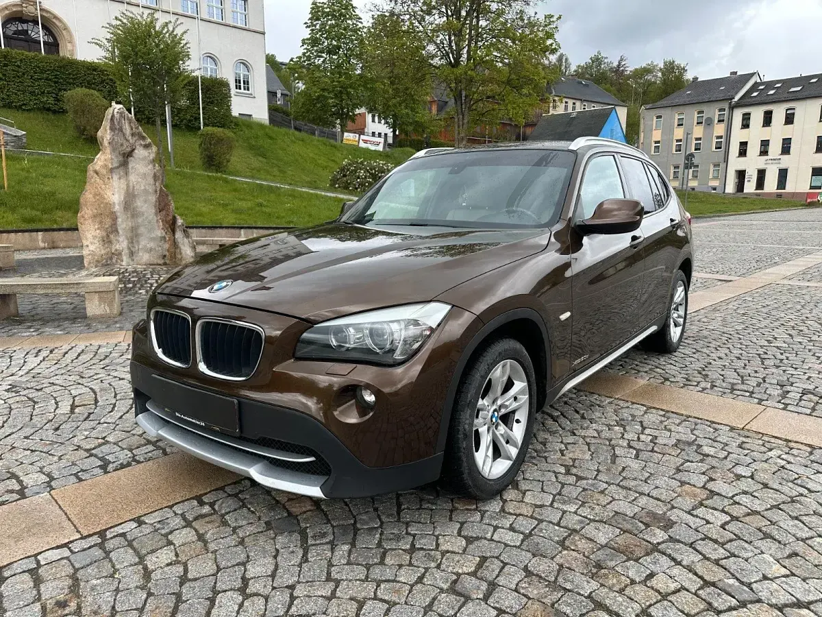 Gebraucht BMW X1 xLine 177 PS (130 kW) 2010 Braun SUV