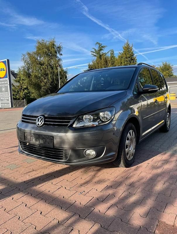 Silber Gebraucht 2010 VW Touran Van / Kleinbus | 5.300 € (Fairer Preis) - Bild 1/4