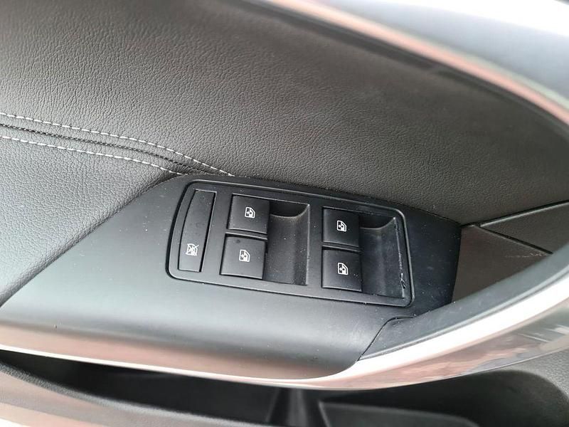 Gebraucht Opel Insignia 170 PS (125 kW) 2017 Schwarz Kombi