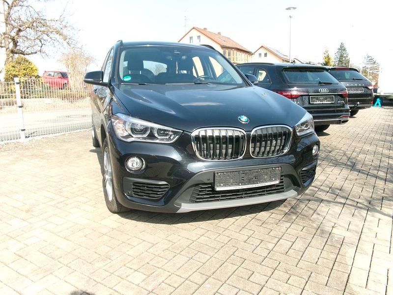 Gebraucht BMW X1 Advantage 190 PS (139 kW) 2017 Schwarz SUV