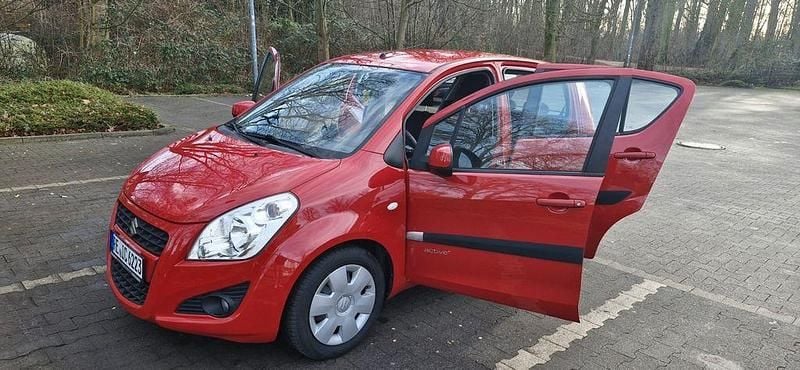 Rot Gebraucht 2012 Suzuki Splash Club Kleinwagen | 5.990 € (Fairer Preis) - Bild 1/4