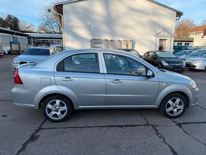 Gebraucht Chevrolet Aveo 94 PS (69 kW) 2006 Silber Limousine