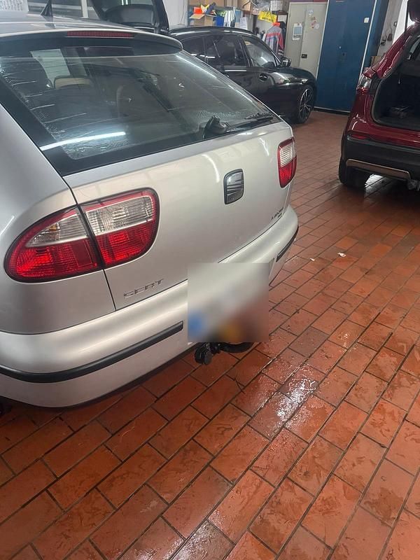 Gebraucht Seat Leon 105 PS (77 kW) 2003 Silber Kleinwagen