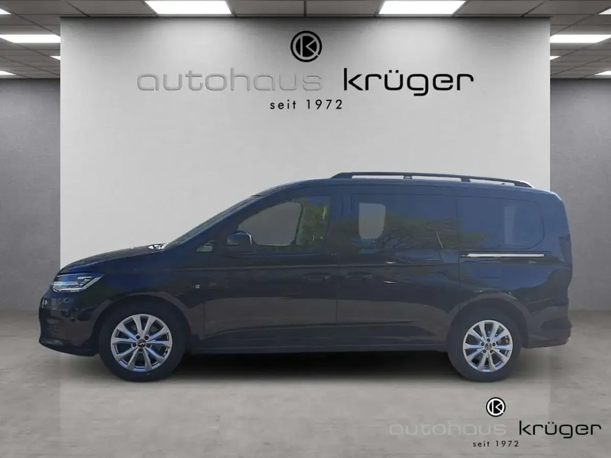 Gebraucht VW Caddy Life 122 PS (89 kW) 2022 Deep black perleffekt Van / Kleinbus