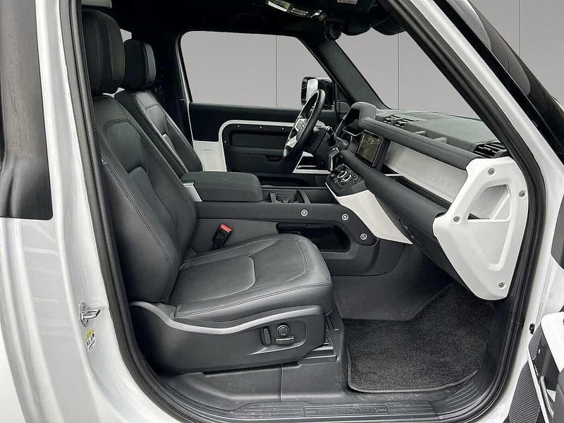 Gebraucht Land Rover Defender SE 252 PS (185 kW) 2023 Fuji white SUV