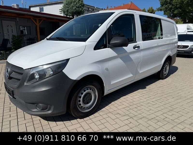 Weiß Gebraucht 2021 Mercedes Vito Van / Kleinbus | 18.909 € (Etwas zu teuer) - Bild 1/4