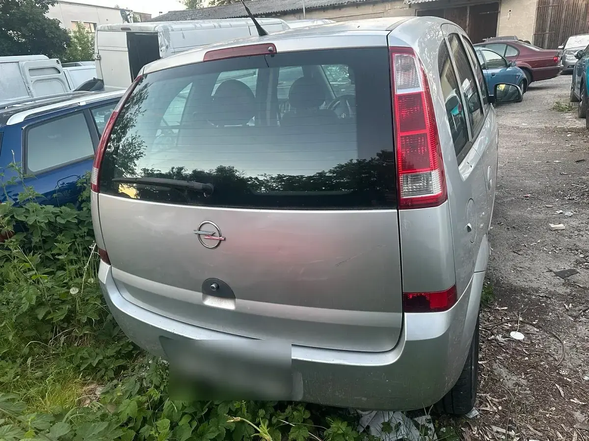 Gebraucht Opel Meriva 101 PS (74 kW) 2005 Silber Van / Kleinbus
