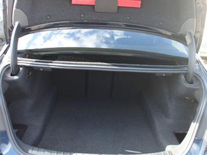 Gebraucht BMW 520 Sport Line 184 PS (135 kW) 2018 Imperialblau Limousine