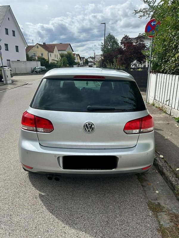 Silber Gebraucht 2010 VW Golf VI Kleinwagen | 5.500 € (Fairer Preis) - Bild 1/4
