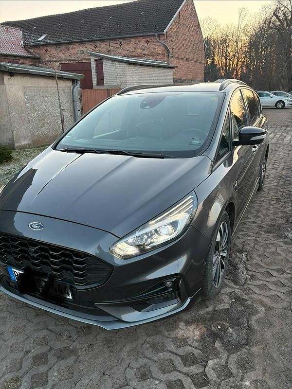 Grau Gebraucht 2022 Ford S-MAX ST-Line Van / Kleinbus | 24.900 € (Superpreis) - Bild 1/4