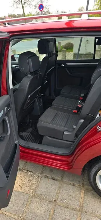Gebraucht VW Touran Cup 140 PS (102 kW) 2015 Rot Van / Kleinbus