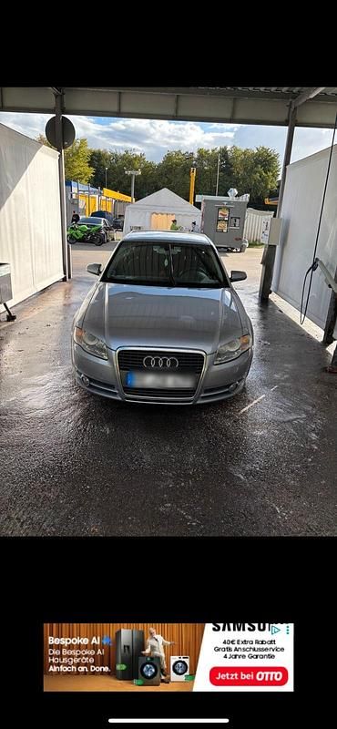 Grau Gebraucht 2005 Audi A4 Limousine | 1.000 € (Superpreis) - Bild 1/4