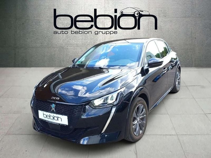 Metfa schwarz perla Gebraucht 2021 Peugeot e-208 Allure Kleinwagen | 15.280 € (Fairer Preis) - Bild 1/4