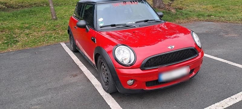 Gebraucht Mini ONE 75 PS (55 kW) 2009 Rot Kleinwagen