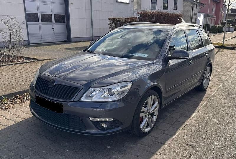 Gebraucht Skoda Octavia RS 200 PS (147 kW) 2012 Grau Kombi