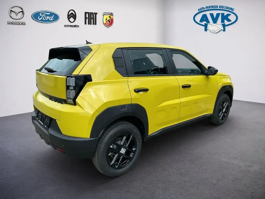 Neu Fiat Grande Panda Icon 83 kW (113 PS) 2026 Gelb Kleinwagen