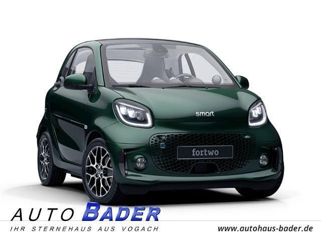 Grün Gebraucht 2023 Smart ForTwo Electric Drive Prime Exclusive Coupé | 18.900 € (Etwas zu teuer) - Bild 1/4