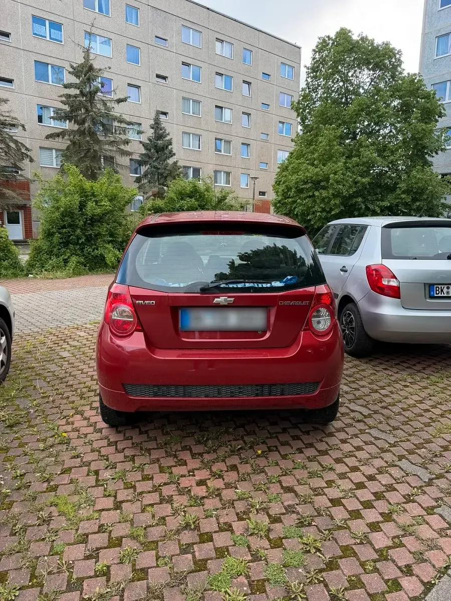 Gebraucht Chevrolet Aveo 101 PS (74 kW) 2009 Rot Kleinwagen