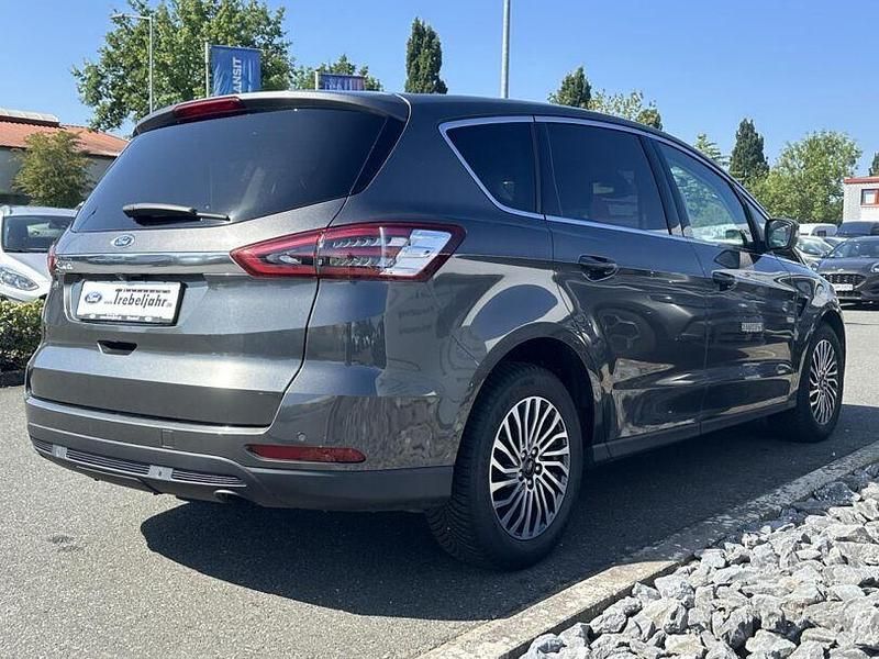Gebraucht Ford S-MAX Titanium 150 PS (110 kW) 2018 Grau Van / Kleinbus